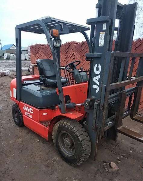 Вилочный погрузчик JAC 25
