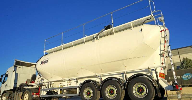 Полуприцеп пищевая цистерна Dogan Yildiz W45