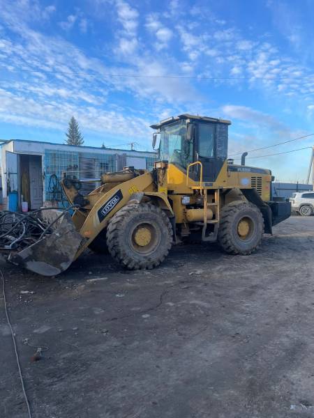 Услуги фронтального погрузчика