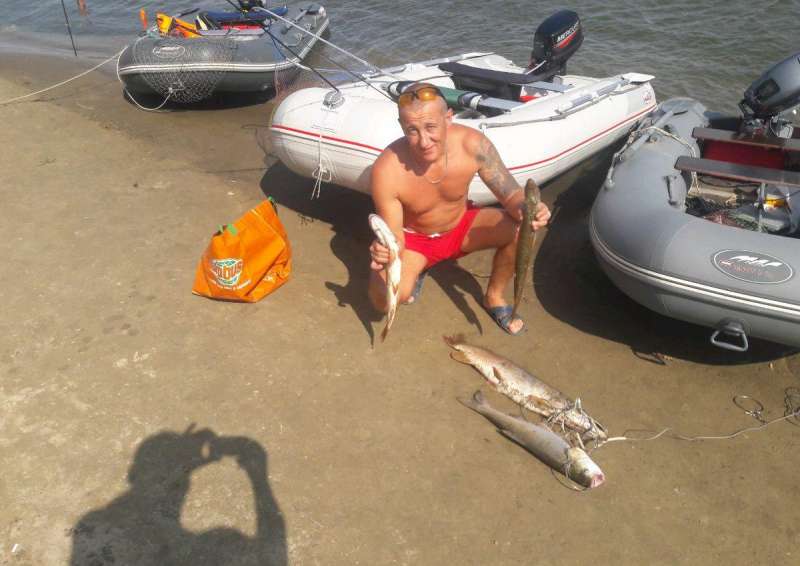 Лодка пвх баджер спортлайн340+мотор меркури9.9сс