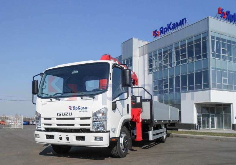 Бортовой Isuzu ELF 7.5 с кму unic-374