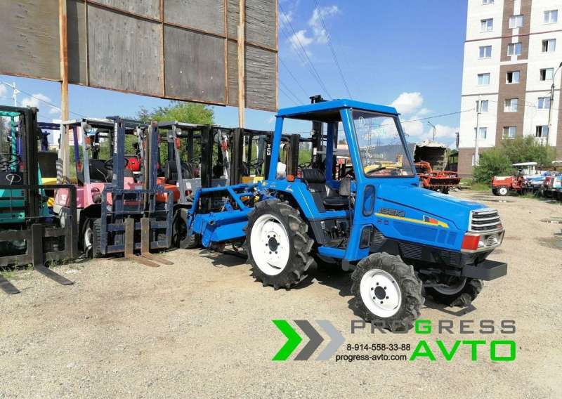 Японский мини трактор Iseki TU197 с полукабиной