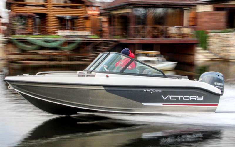 Катер Victory 470