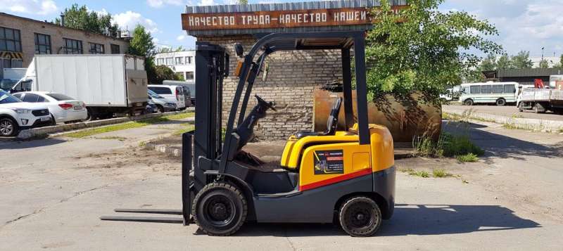 Погрузчик дизельный TCM FHD15T3Z (Япония)