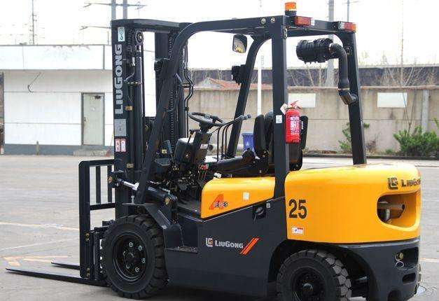Вилочный погрузчик LiuGong cpcd 25