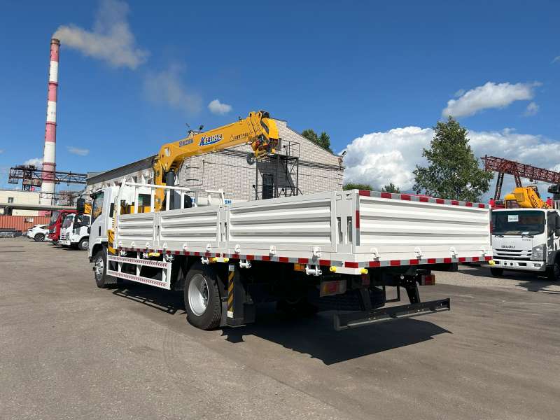 Isuzu дв 139kw 4x2 гп 6т. с КМУ гп. 5 т