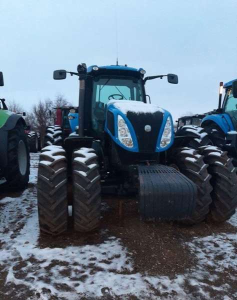 Трактор New Holland T8.390"