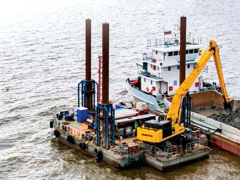 Земснаряд Комацу PC800, 12000 м3сутки, рекаморе, «лед