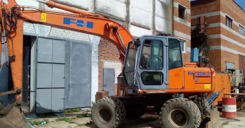 Экскаватор Fiat-Hitachi FH 130W.3