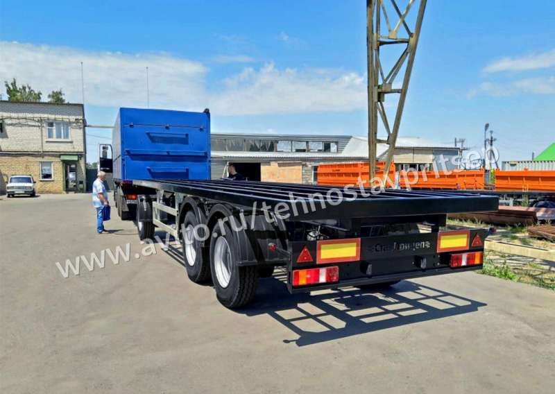 Шасси прицепа 3-х осное. В наличии