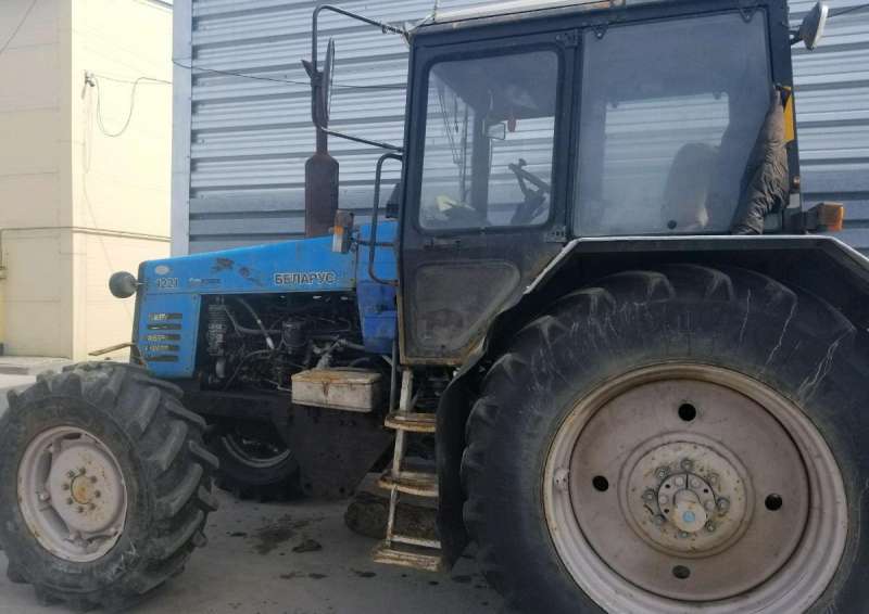 Трактор Беларусь 1221 бу 2006г