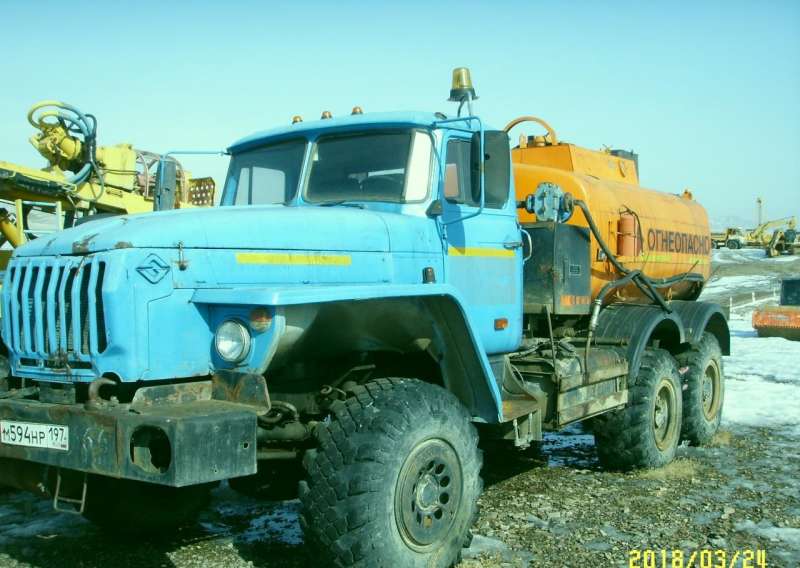 Топливозаправщик Урал-5675Е1