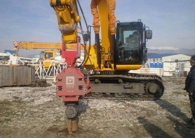 Вибропогружатель экскаваторного типа (Германия)