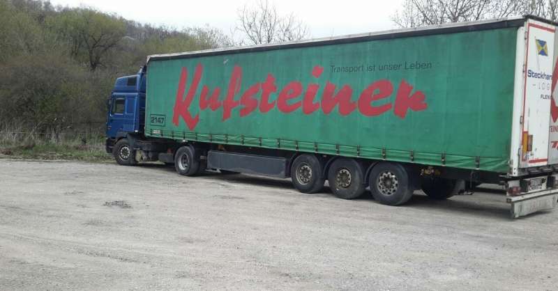 Сцепка тягач MAN 19.463 Командор прицеп Шмиц штора