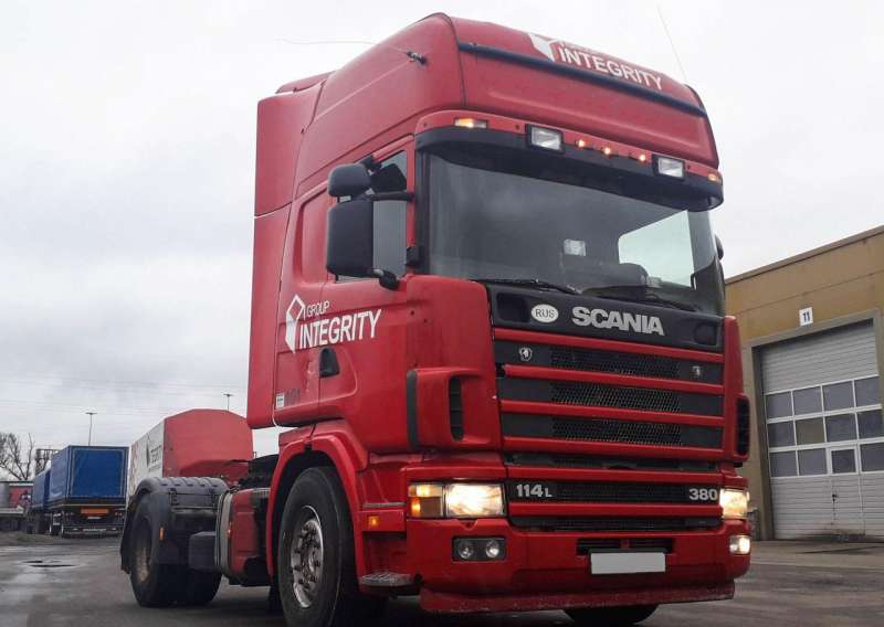 Седельный тягач Scania 2004 года
