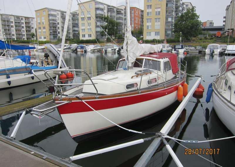 Яхта-мотосейлер "Адажио-27"