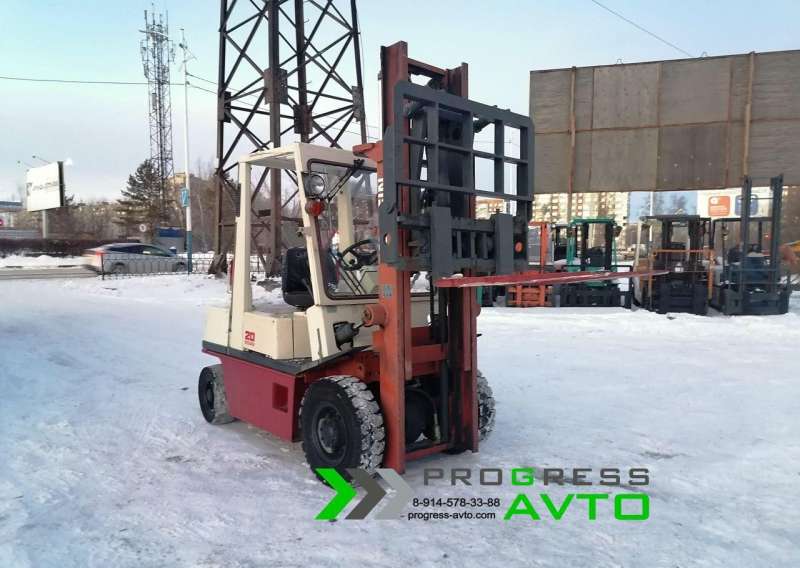 Вилочный погрузчик Nissan FG20