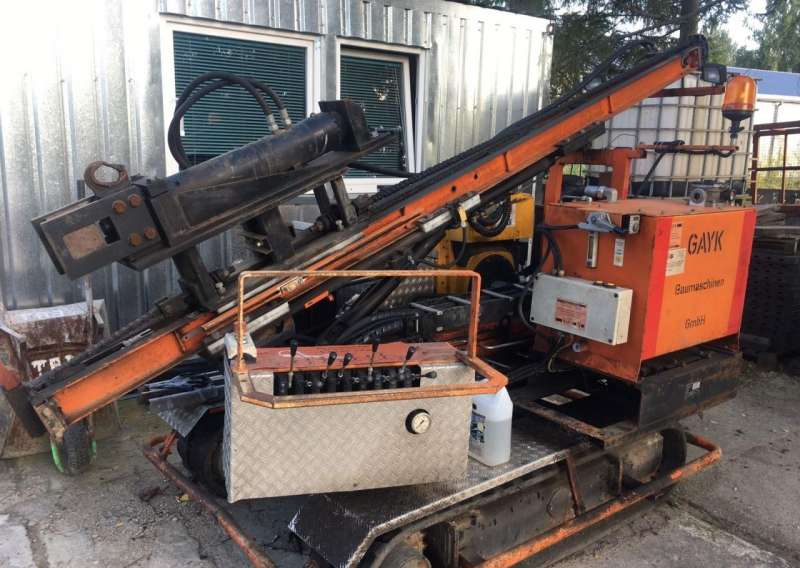 Самоходная сваебойная установка Гайк HRE 1000