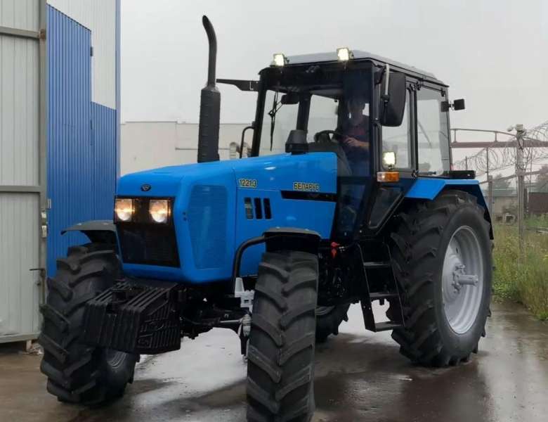 Трактор "Беларус"-1221.3 (1221.3-0000010-220+р/с №