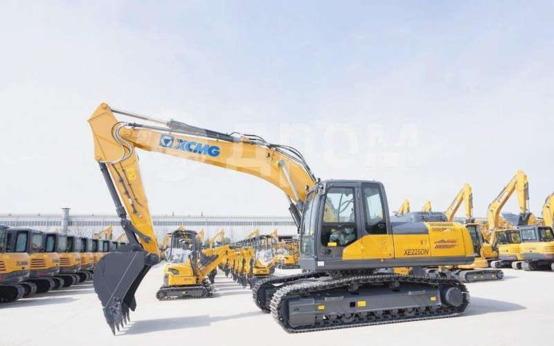 Гусеничный экскаватор XCMG XE225DN, 2021