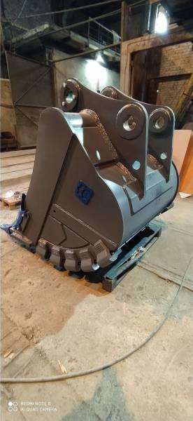 Cкальный ковш на экскаватор Komatsu PC200-5