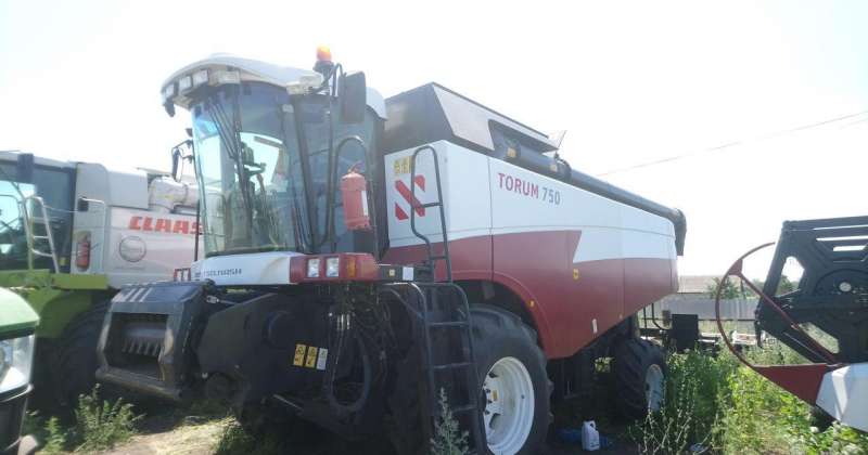 Зерноуборочный комбайн Торум 750