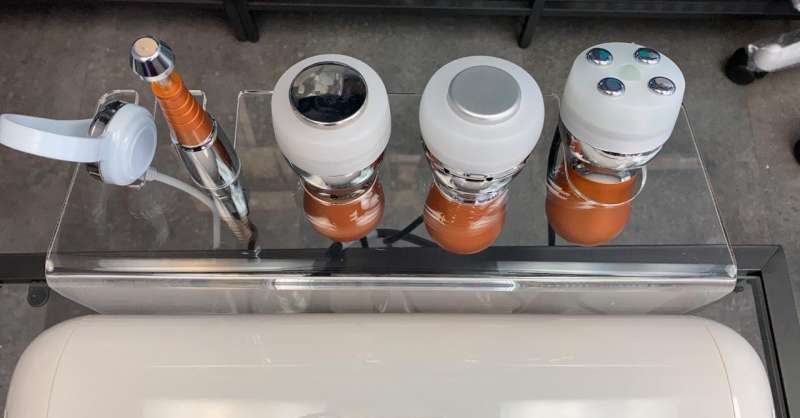 Комбайн 4в1 (микротоки, элекропорация, крио, уз)