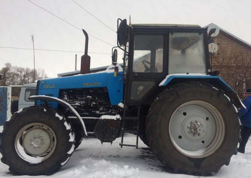 Продается трактор мтз-1221.2 2010г