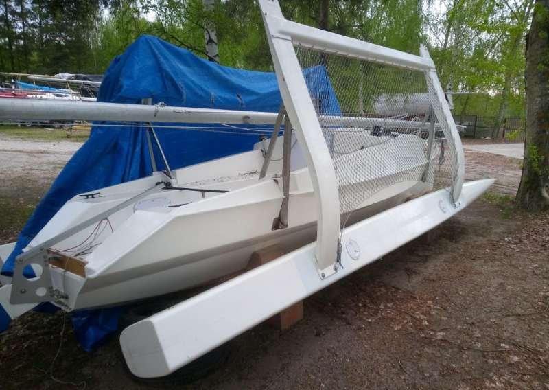 Тримаран Рекорд 22