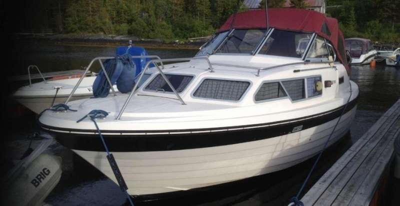 Моторная яхта и каютой, Joda 7500