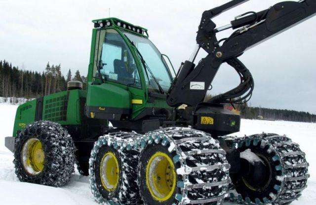 Харвестер John Deere 1270D 2007г + цепи + гусеницы