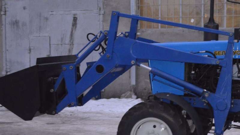 Фронтальный погрузчик (кун) на мтз-80/82, лтз, юмз