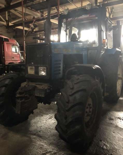 Трактор Беларус-1221.2