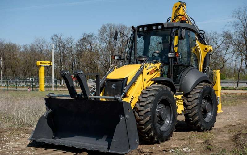 Экскаватор-погрузчик New Holland B115B (с кондицио