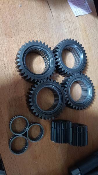 Шестерня планетарной передачи бортового редуктора хода