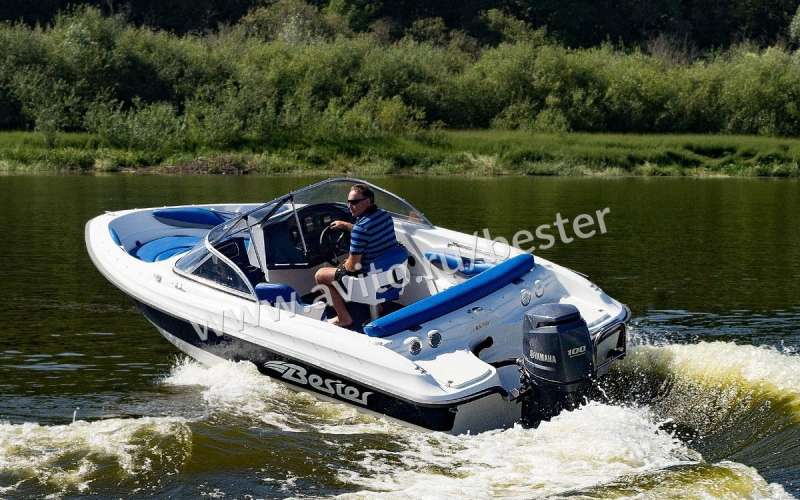 Моторная лодка Bester-530