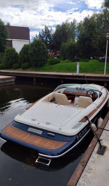 Катер Chris-Craft Lancer 20