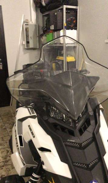 Polaris Titan 800 sp