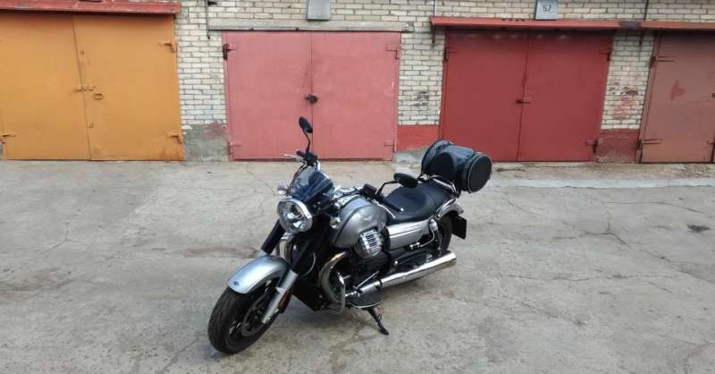 Moto Guzzi California 1400 custom