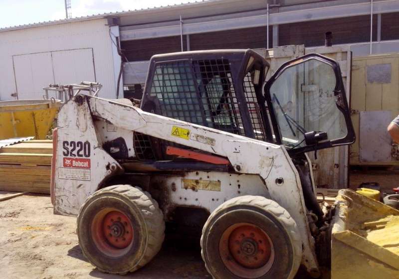 Bobcat S220