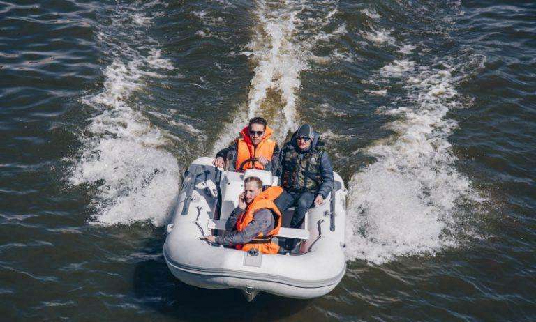 Лодка риб Адмирал 410