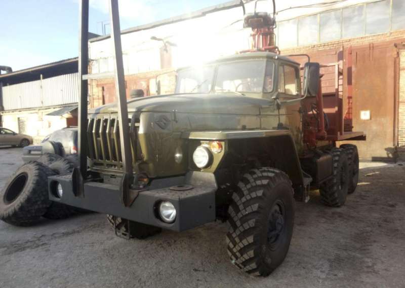 Урал 5557 Лесовоз + кму