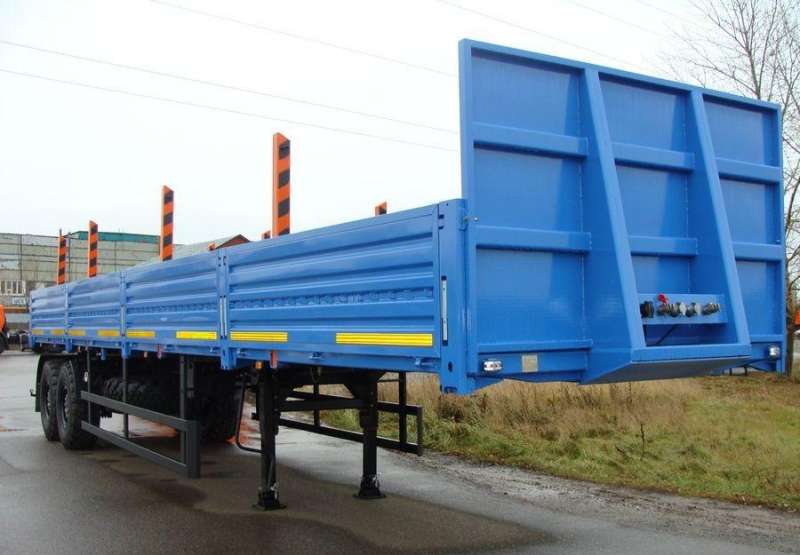 Полуприцеп нефаз 9334 вездеход с кониками (новый)