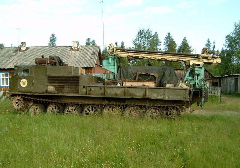 Гусеничный вездеход атс-59