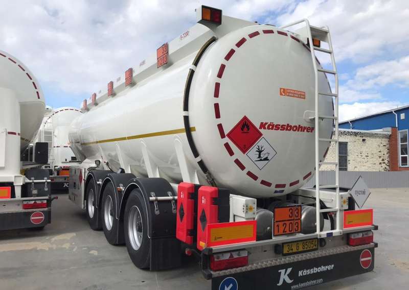 Полуприцеп бензовоз Kassbohrer TANKAUFLIEGER, 2021