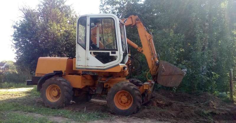 Полноповоротный экскаватор- погрузчик Mecalac 11CX