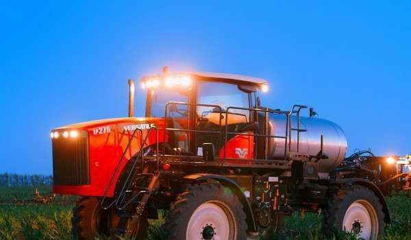 Опрыскиватель самоходный Versatile sp-275