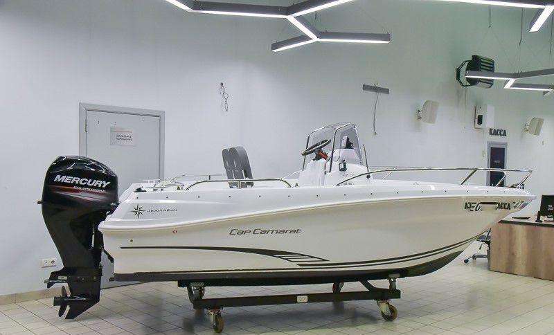 Катер Jeanneau Cap Camarat 4.7 Center Console