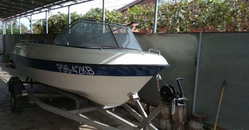 Пластиковая лодка "Темп-475"