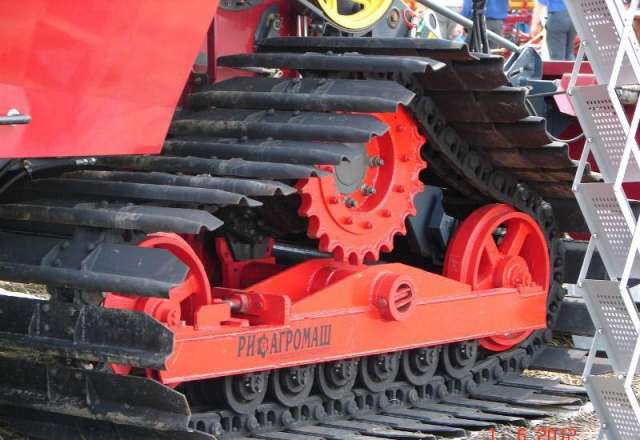 Гусеницы на комбайн Енисей (в сборе) качественно